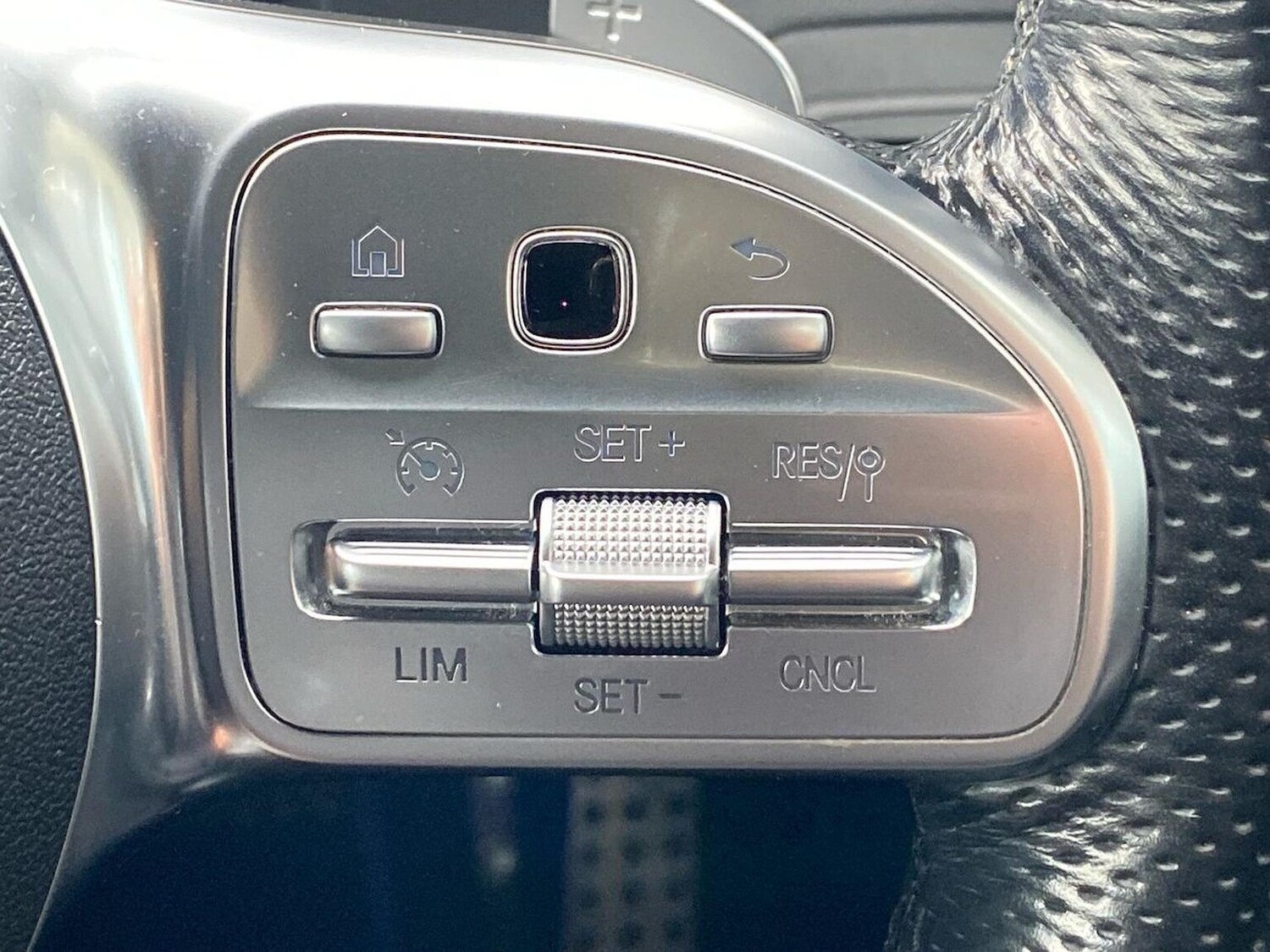 Used Mercedes-Benz GLC 2021 for sale - 76578318: Photo 27