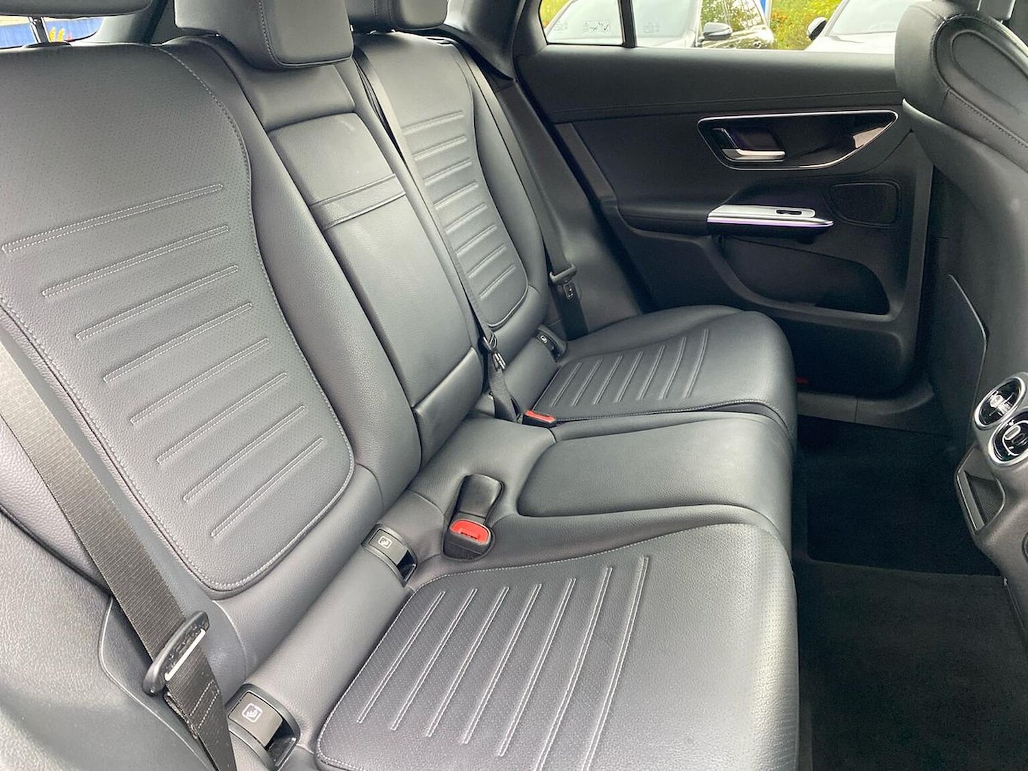 Used Mercedes-Benz GLC 2024 for sale - 76149403: Photo 16