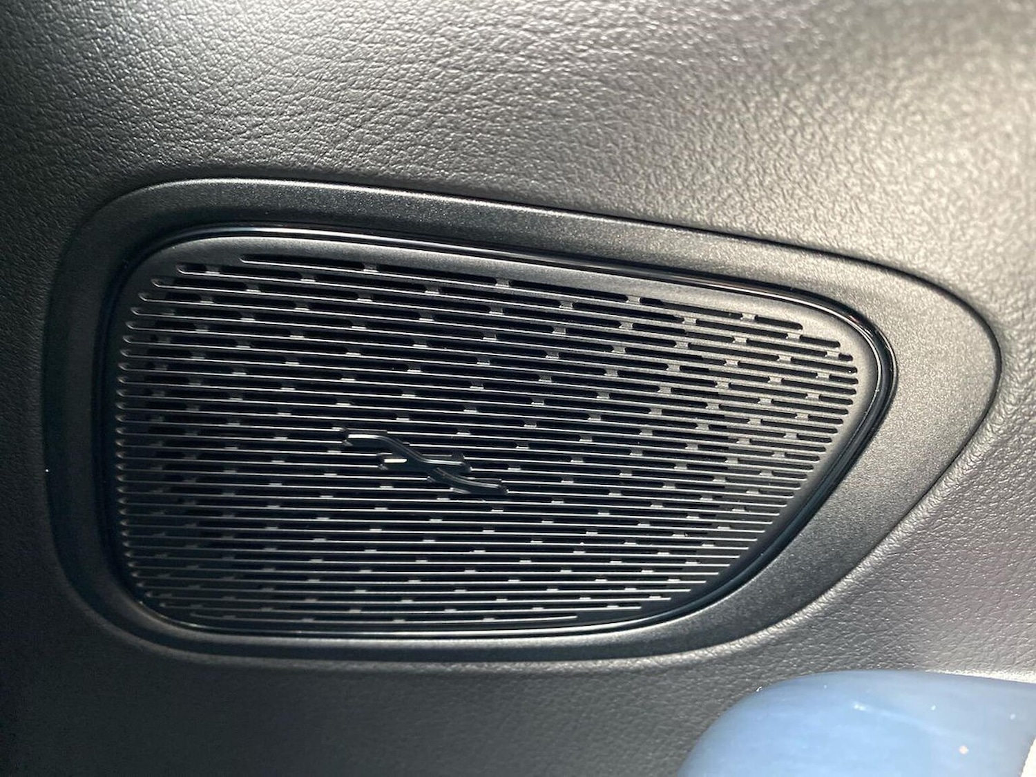 Used Mercedes-Benz GLC 2024 for sale - 76149403: Photo 31