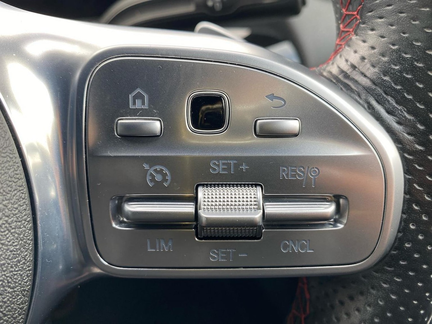 Used Mercedes-Benz GLA 2021 for sale - 76565437: Photo 27