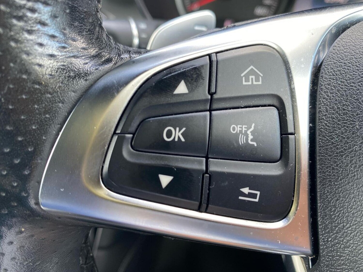 Used Mercedes-Benz GLC 2019 for sale - 75975323: Photo 26