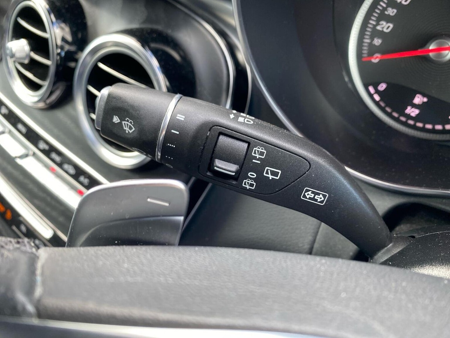 Used Mercedes-Benz GLC 2019 for sale - 75975323: Photo 28