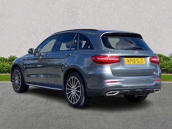 Used Mercedes-Benz GLC 2019 for sale - 75975323: Photo 2