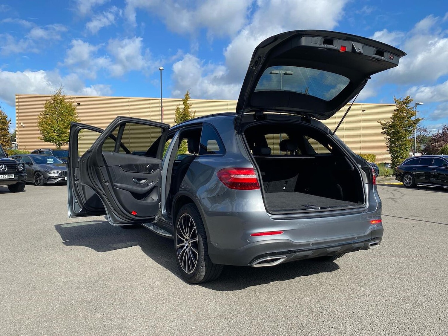 Used Mercedes-Benz GLC 2019 for sale - 75975323: Photo 40