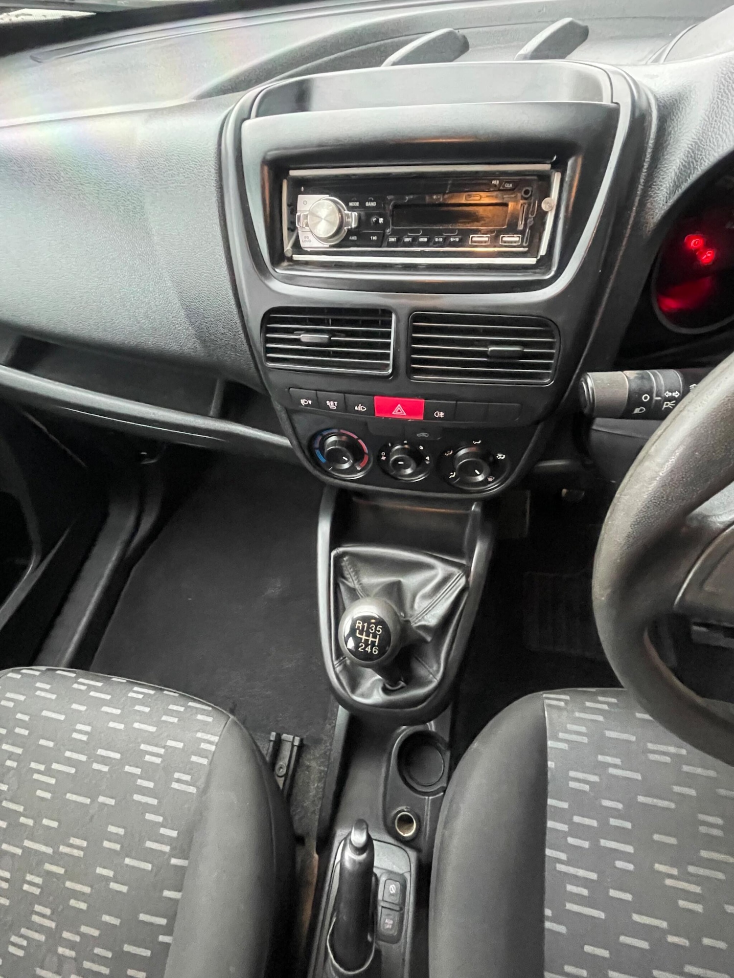 Used Vauxhall Combo 2016 for sale - 77279457: Photo 9