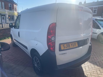Used Vauxhall Combo 2018 for sale - 78115665: Photo