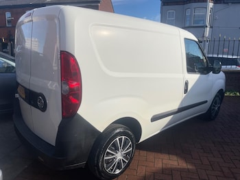 Used Vauxhall Combo 2018 for sale - 78115665: Photo