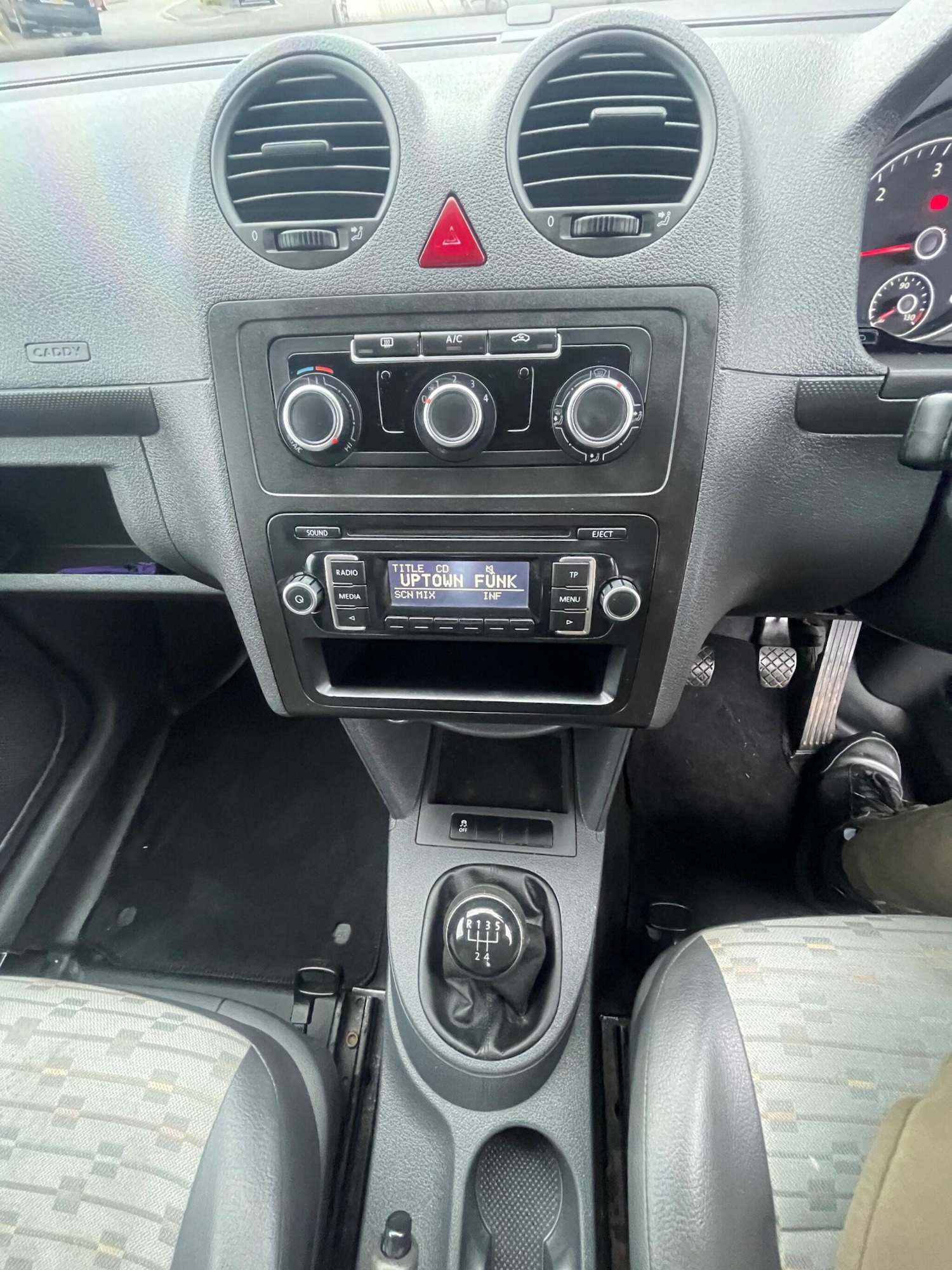 Used Volkswagen Caddy 2013 for sale - 77424778: Photo 9