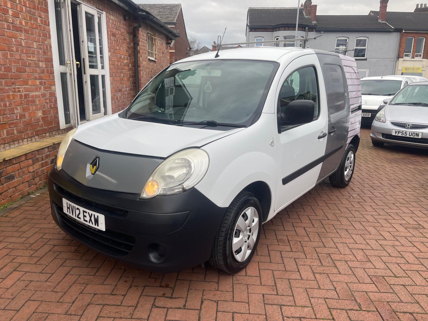 Used Renault Kangoo 2012 for sale - 77659064: Photo 2