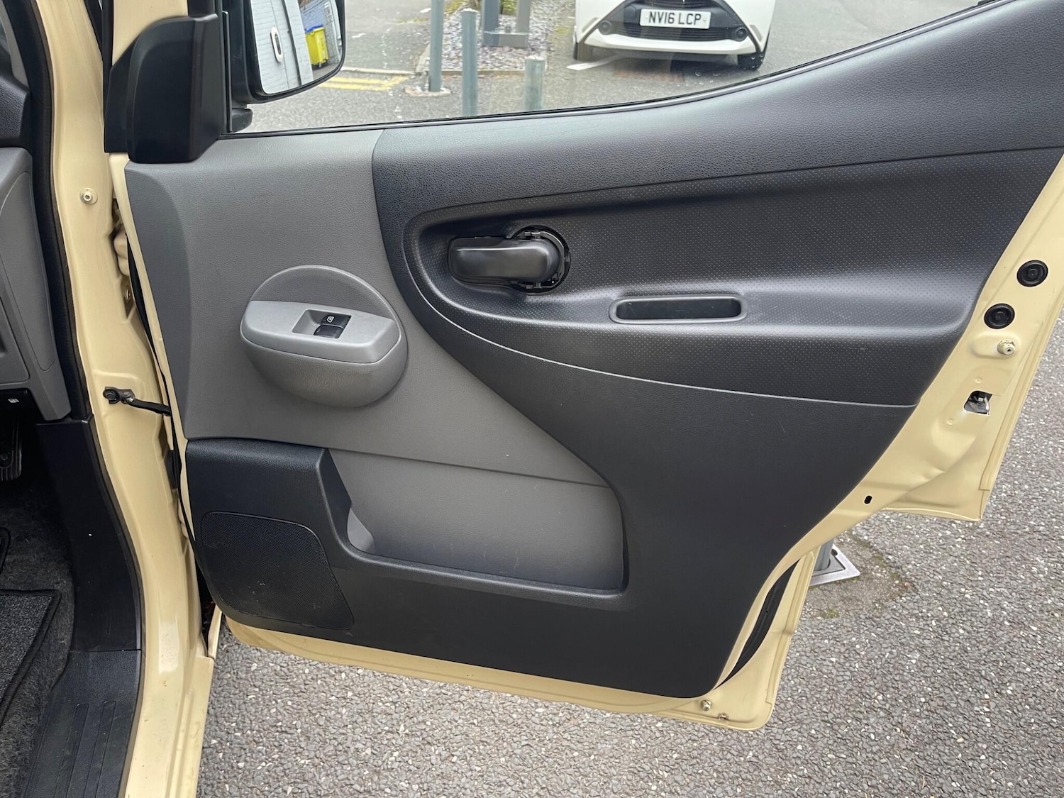 Used Nissan NV200 2012 for sale - 76152742: Photo 12