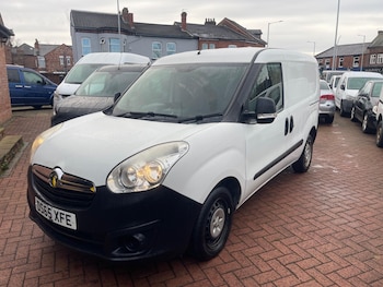 Used Vauxhall Combo 2015 for sale - 77174677: Photo
