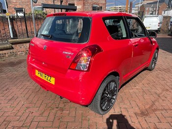 Used Suzuki Swift 2011 for sale - 75927487: Photo