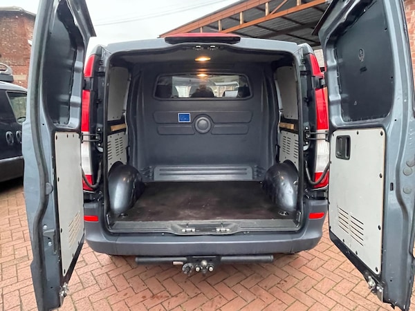 Used Mercedes-Benz Vito 2014 for sale - 76259231: Photo 16
