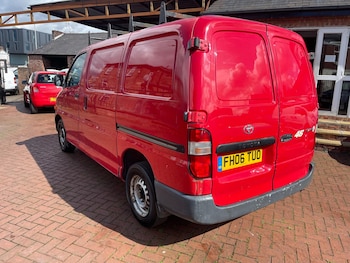 Used Toyota HiAce 2006 for sale - 75857722: Photo