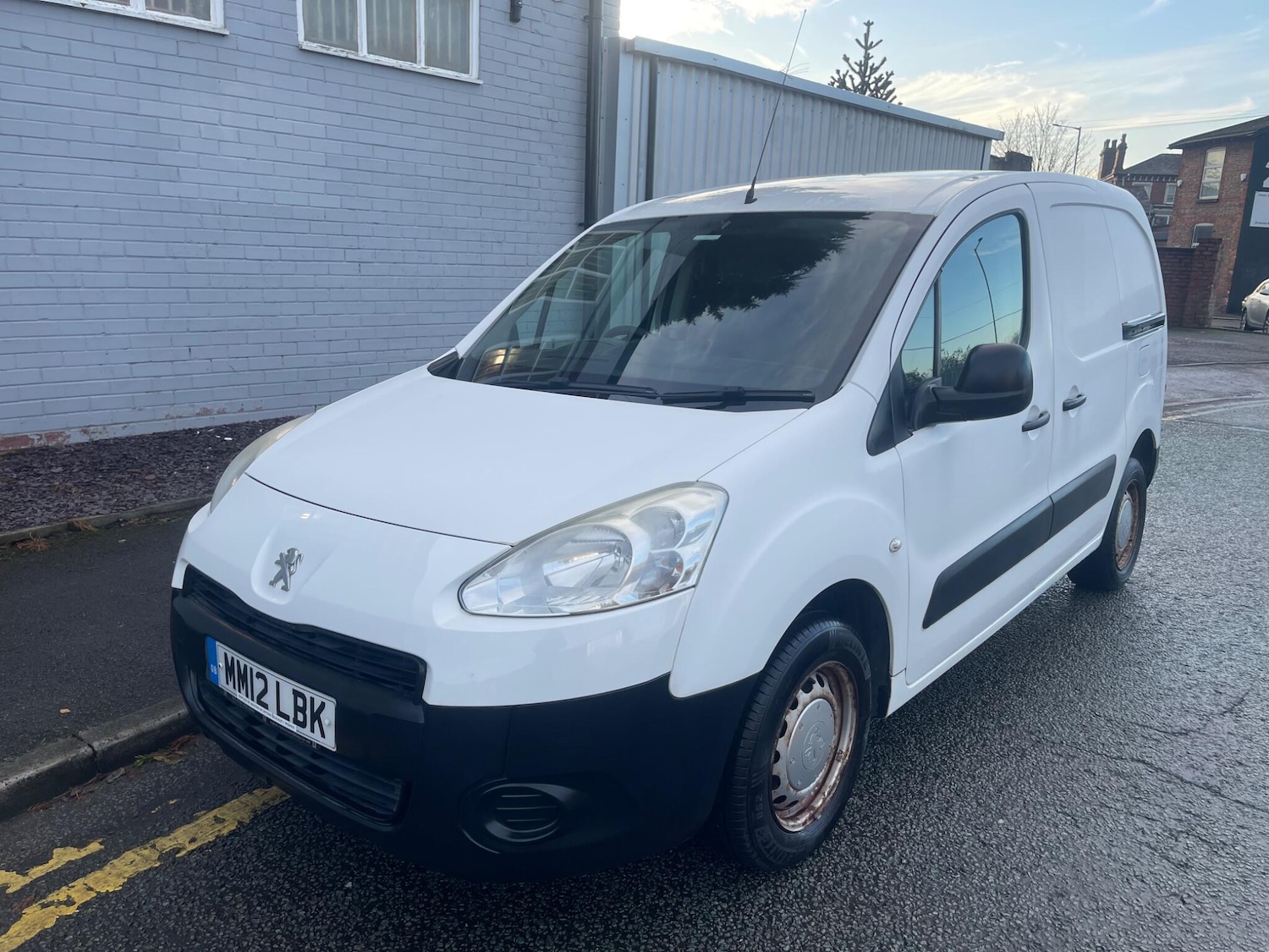 Used Peugeot Partner 2012 for sale - 76913709: Photo 2