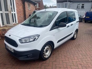 Used Ford Transit Courier 2018 for sale - 78878911: Photo