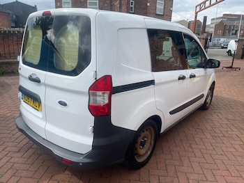 Used Ford Transit Courier 2018 for sale - 78878911: Photo