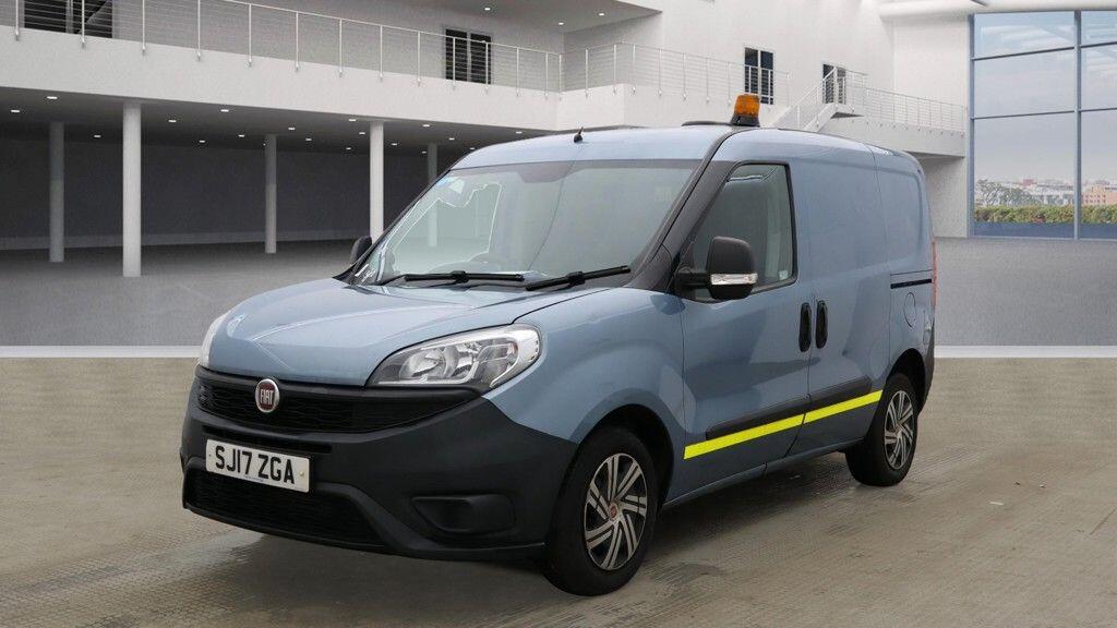Used Fiat Doblo 2017 for sale - 76550667: Photo 2