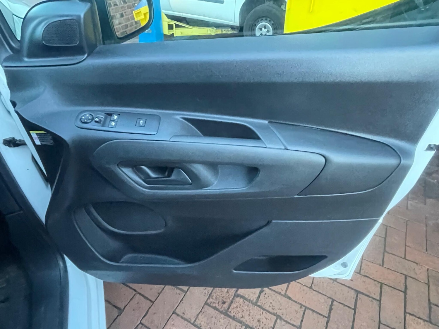 Used Citroen Berlingo 2019 for sale - 77131229: Photo 14