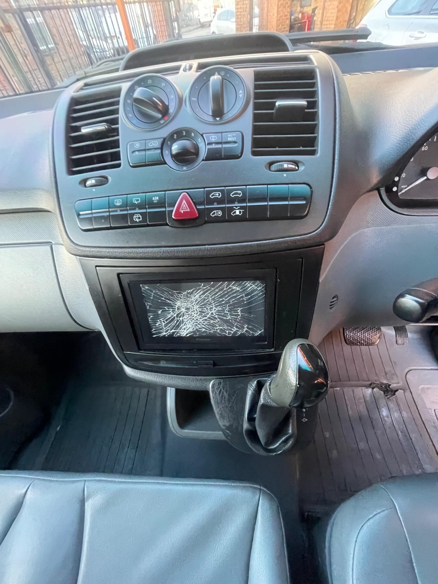 Used Mercedes-Benz Vito 2009 for sale - 77015247: Photo 9