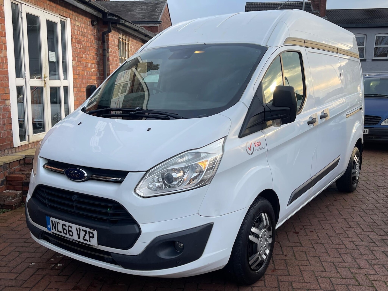 Used Ford Transit Custom 2016 for sale - 76994994: Photo 2