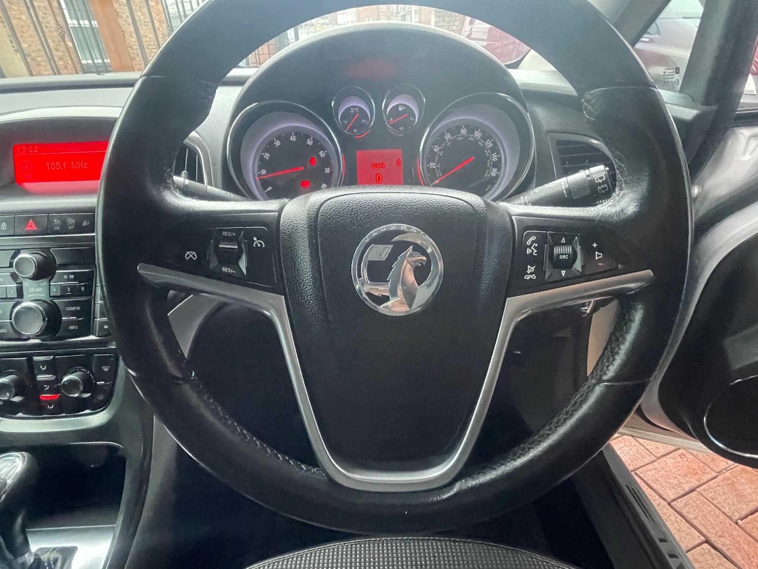 Used Vauxhall Astra 2011 for sale - 77426088: Photo 11