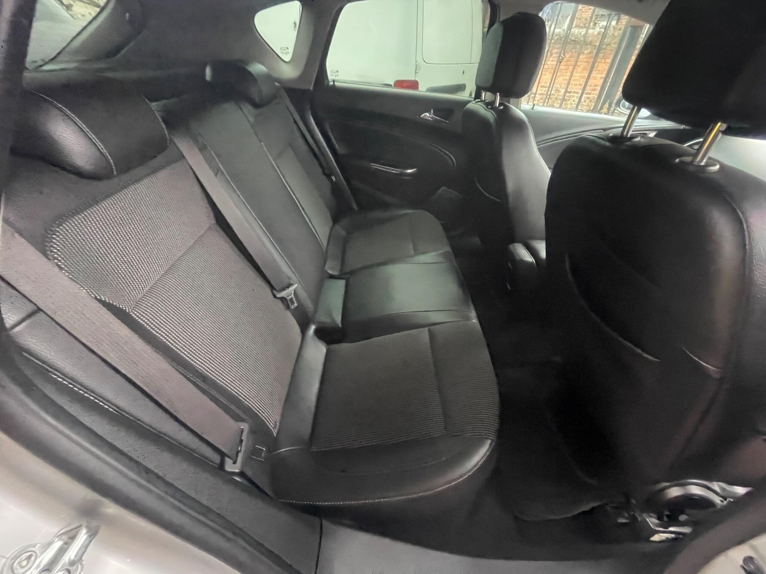 Used Vauxhall Astra 2011 for sale - 77426088: Photo 12