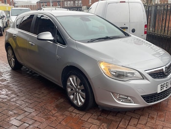 Used Vauxhall Astra 2011 for sale - 77426088: Photo