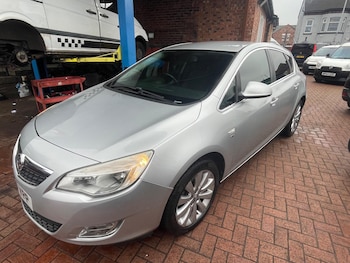 Used Vauxhall Astra 2011 for sale - 77426088: Photo