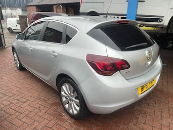 Used Vauxhall Astra 2011 for sale - 77426088: Photo