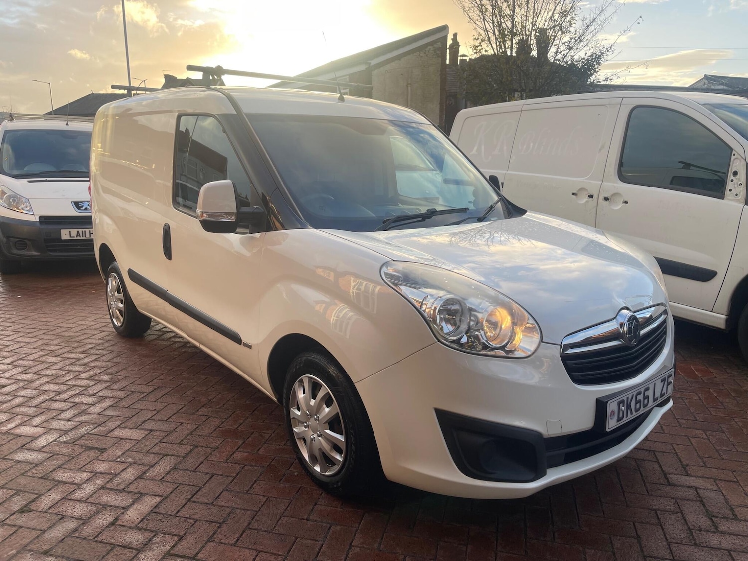 Used Vauxhall Combo 2016 for sale - 76424657: Photo 1