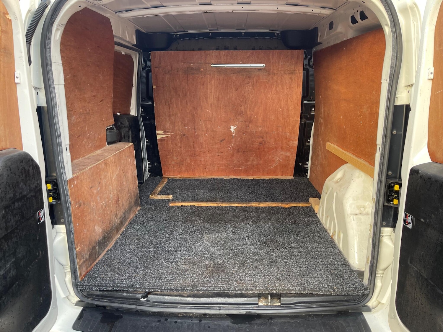 Used Vauxhall Combo 2016 for sale - 76424657: Photo 12