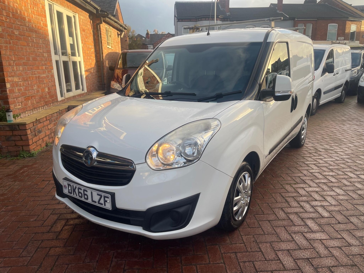 Used Vauxhall Combo 2016 for sale - 76424657: Photo 2