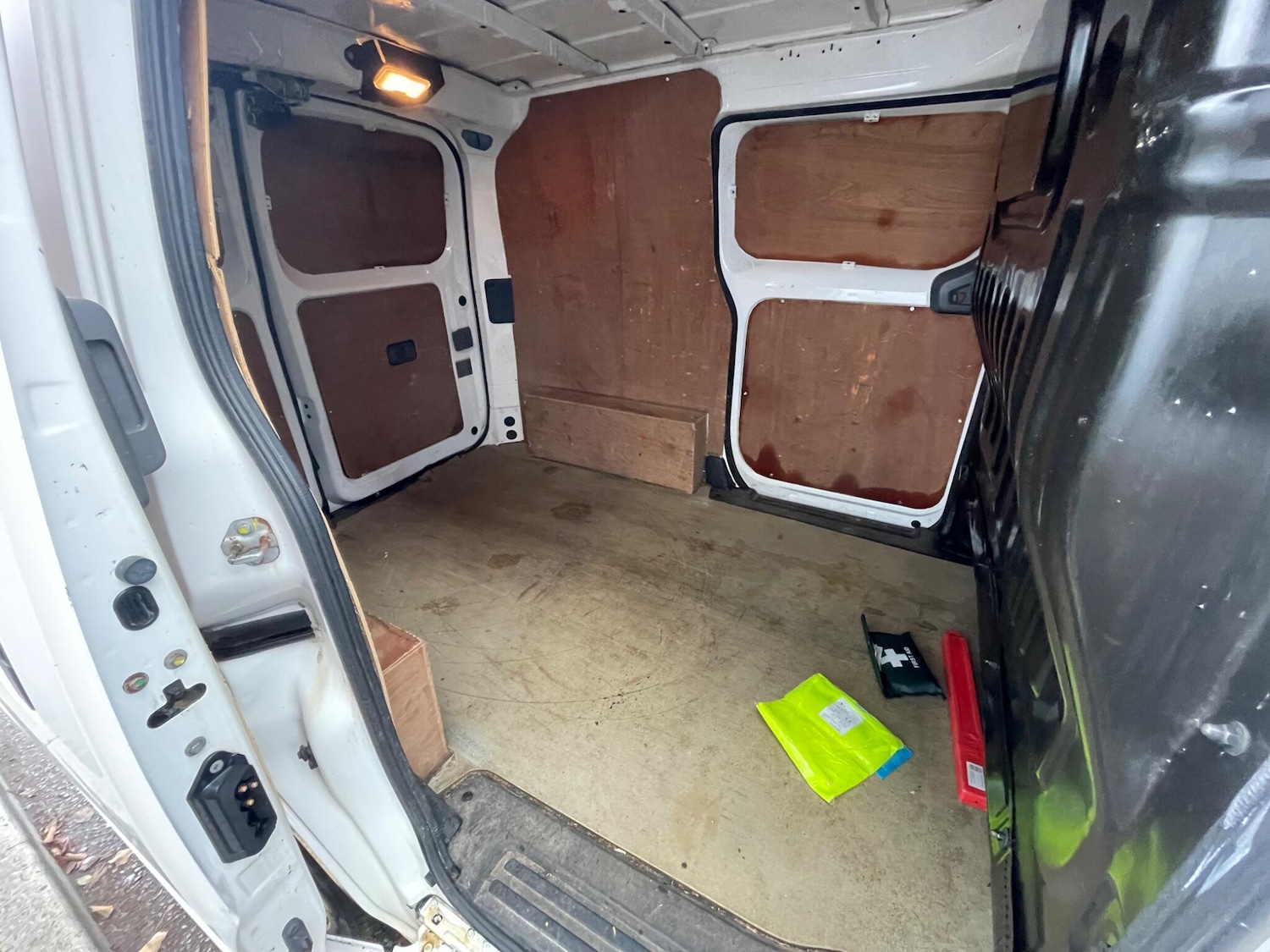 Used Nissan NV200 2013 for sale - 76597419: Photo 15