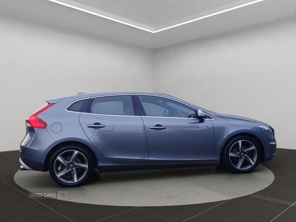 Used Volvo V40 2015 for sale - 77017505: Photo 6