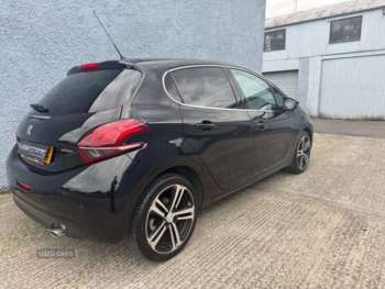 Used Peugeot 208 2017 for sale - 75061470: Photo