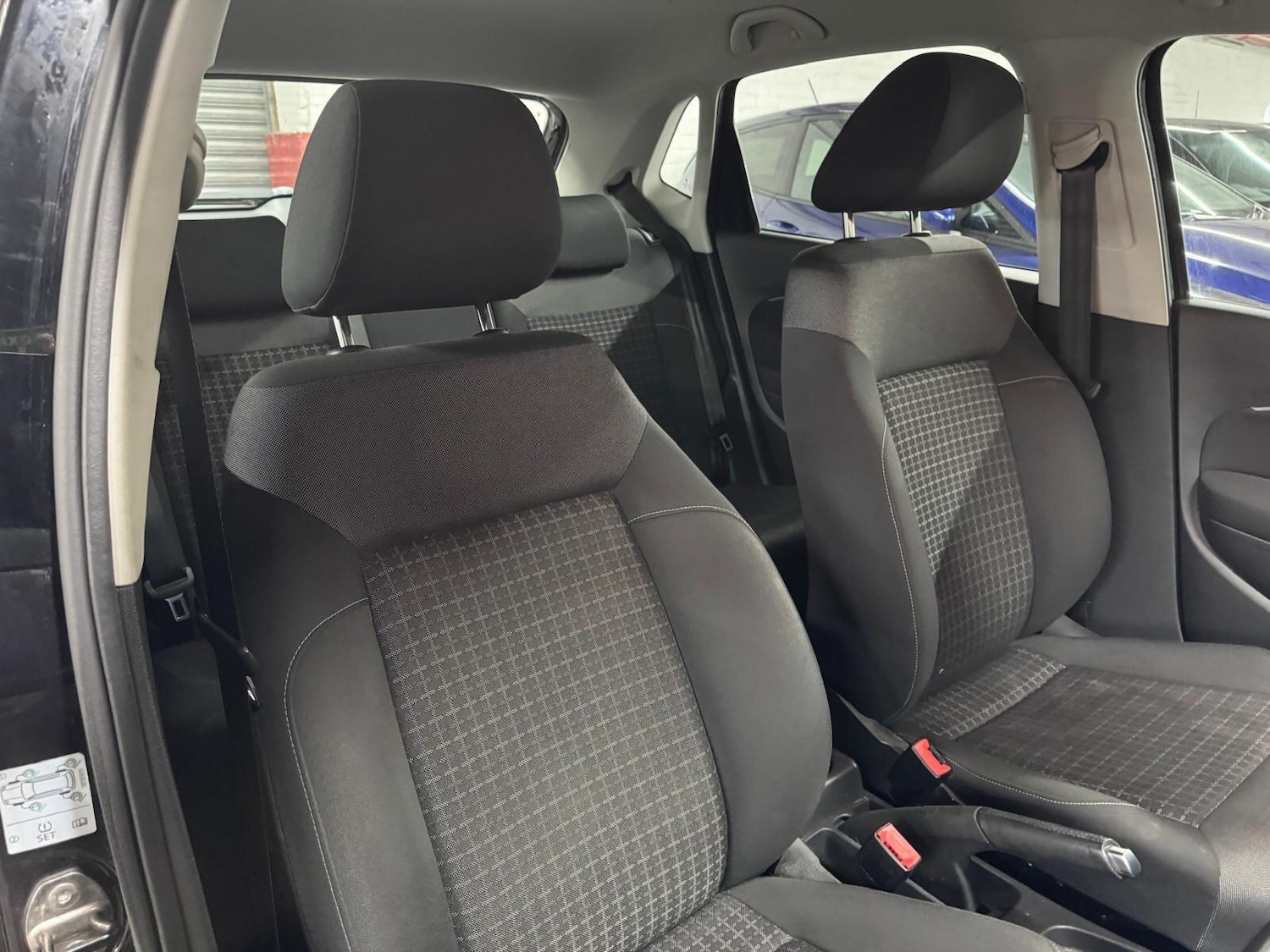 Used Volkswagen Polo 2014 for sale - 77253889: Photo 44