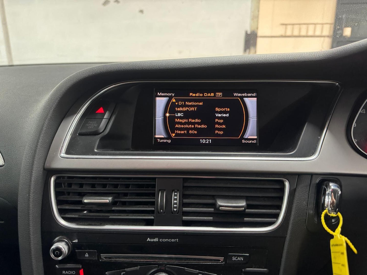 Used Audi A4 2014 for sale - 77853956: Photo 16