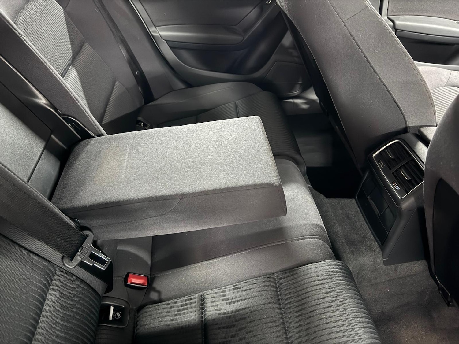 Used Audi A4 2014 for sale - 77853956: Photo 24