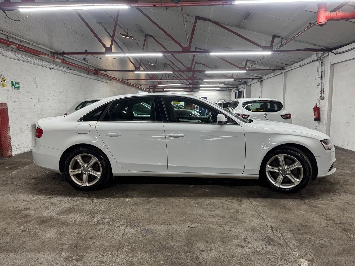 Used Audi A4 2014 for sale - 77853956: Photo 4