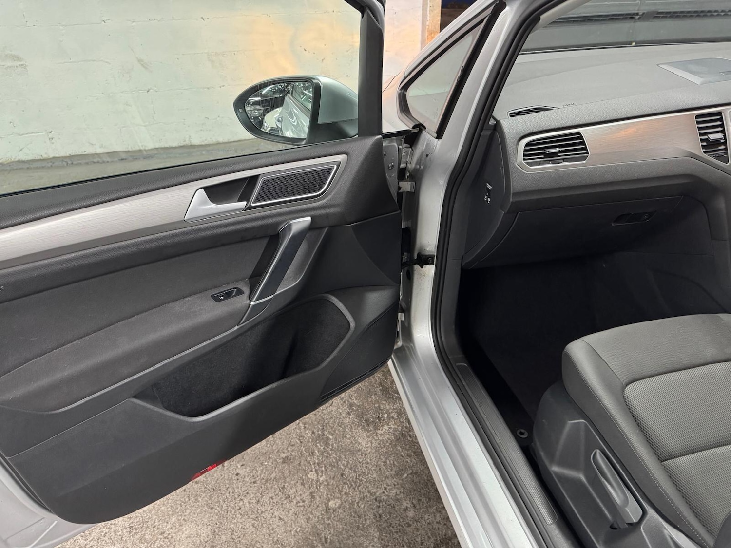 Used Volkswagen Golf SV 2015 for sale - 77456122: Photo 19