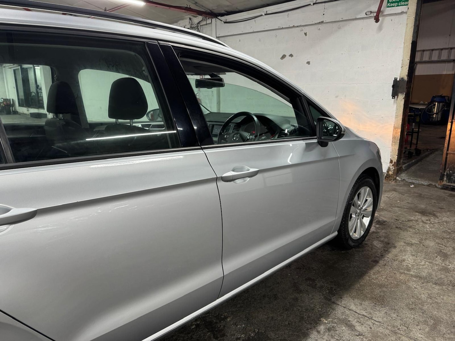 Used Volkswagen Golf SV 2015 for sale - 77456122: Photo 32