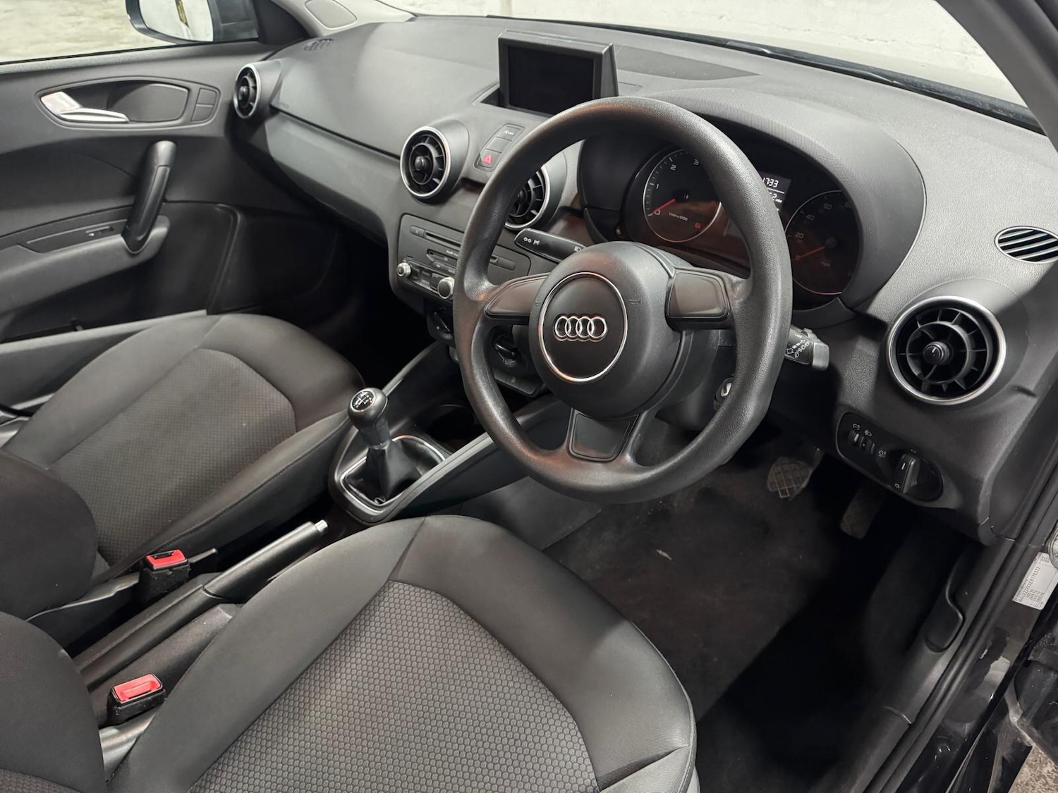 Used Audi A1 2015 for sale - 76742417: Photo 41