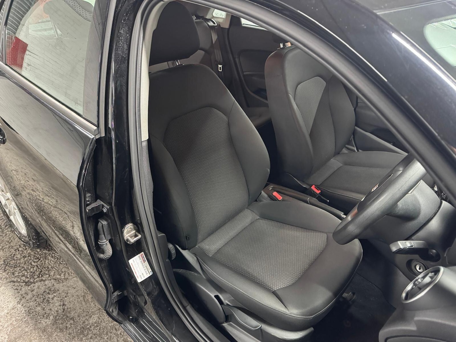 Used Audi A1 2015 for sale - 76742417: Photo 42