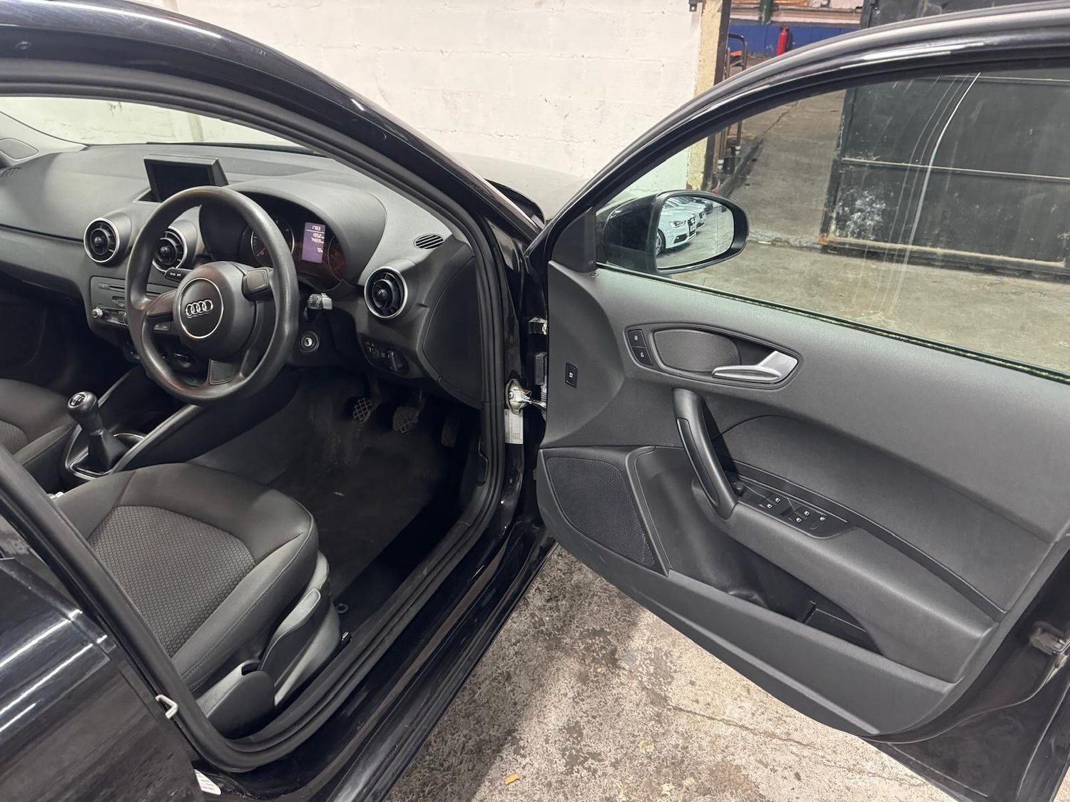 Used Audi A1 2015 for sale - 76742417: Photo 46