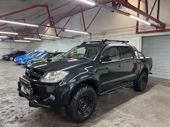 Toyota Hilux feature image