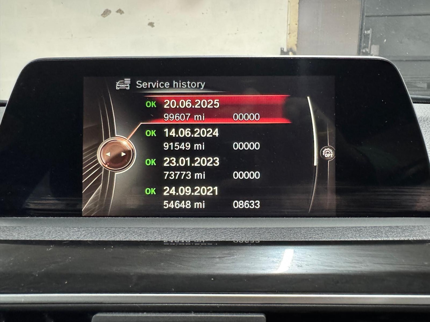 Used BMW 3 Series 2016 for sale - 76801139: Photo 2