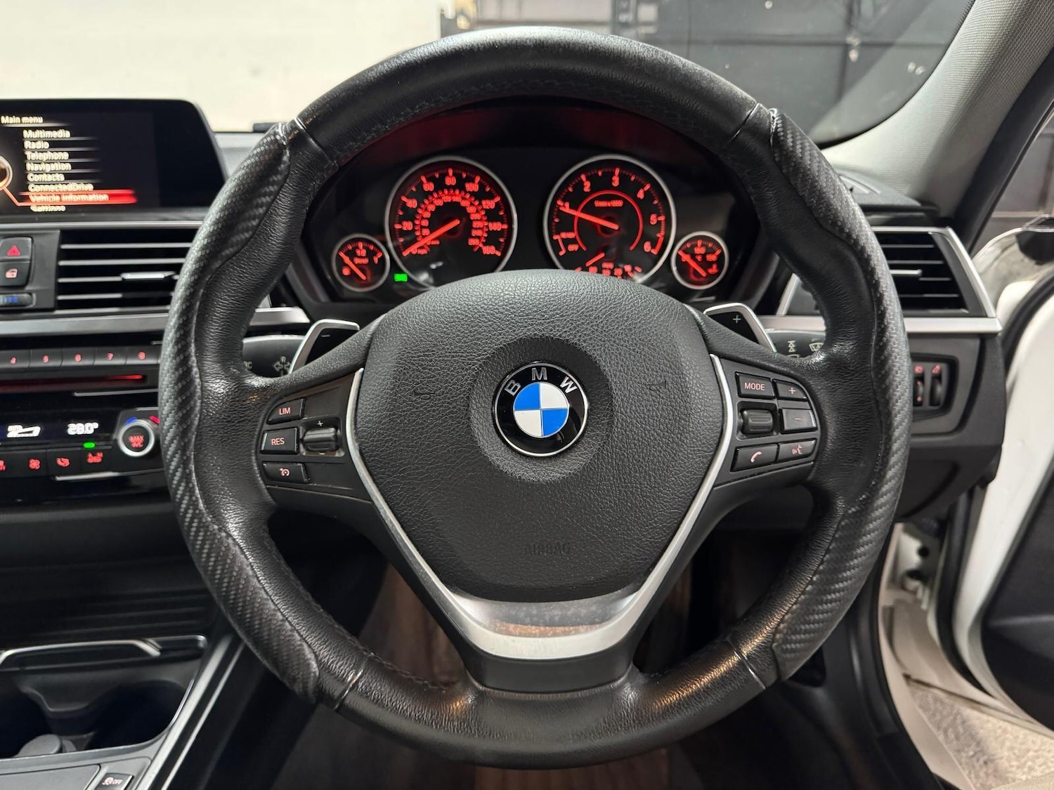 Used BMW 3 Series 2016 for sale - 76801139: Photo 4