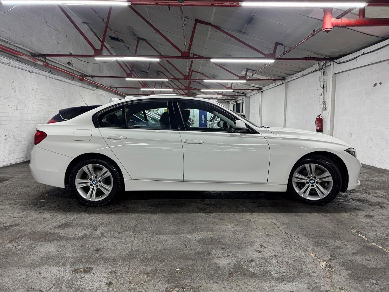 Used BMW 3 Series 2016 for sale - 76801139: Photo 8