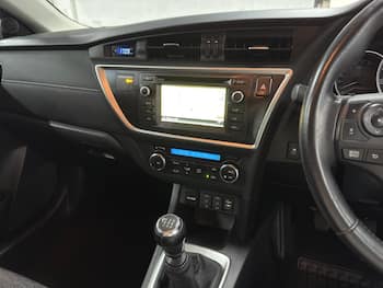 Used Toyota Auris 2015 for sale - 79609487: Photo